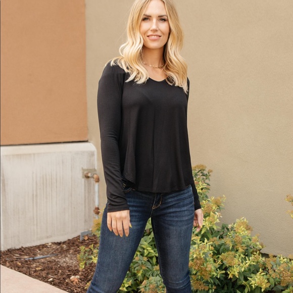 The Wendi Top in Ebony - Size Small - Picture 2 of 4